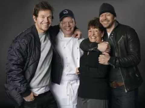 Donnie Wahlberg parents 